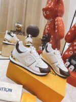 Louis Vuitton RUN AWAY