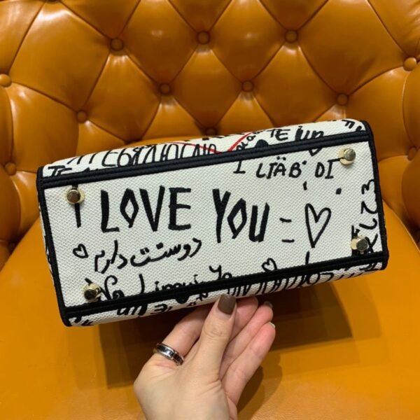 ‘I Love You’ Lady Dior