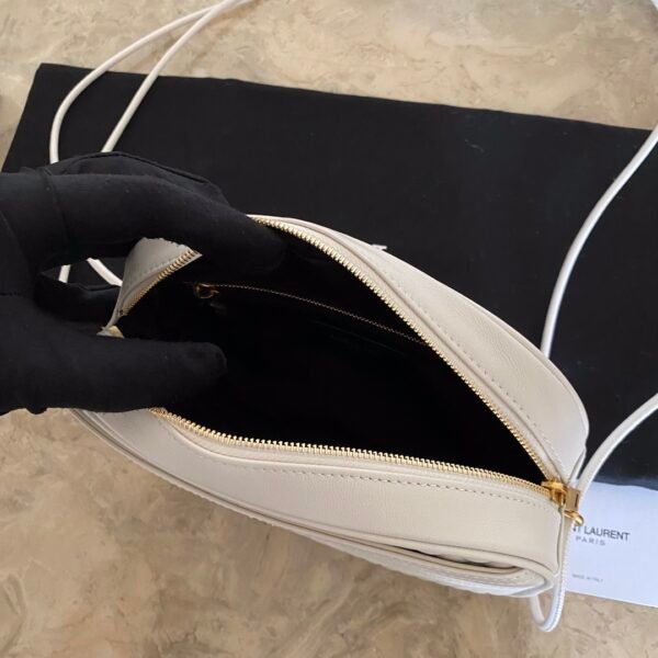 VICTOIRE CAMERA BAG IN QUILTED LAMBSKIN