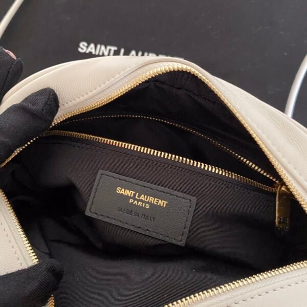 VICTOIRE CAMERA BAG IN QUILTED LAMBSKIN