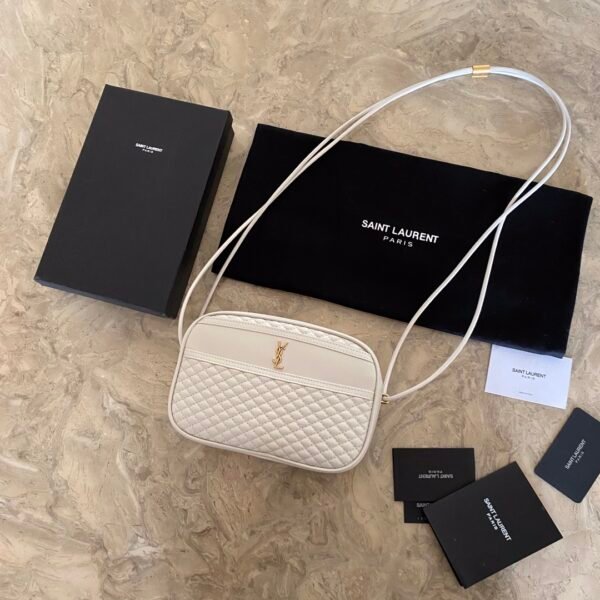 VICTOIRE CAMERA BAG IN QUILTED LAMBSKIN