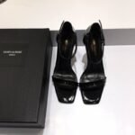 CASSANDRA FLAT SANDALS IN SMOOTH LEATHER
