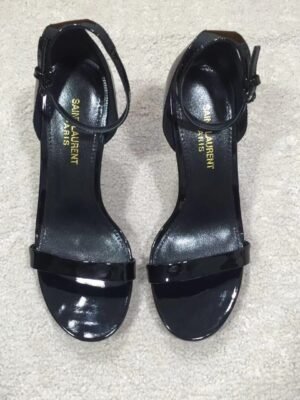 CASSANDRA FLAT SANDALS IN SMOOTH LEATHER