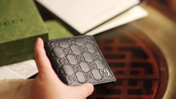Gucci Signature wallet