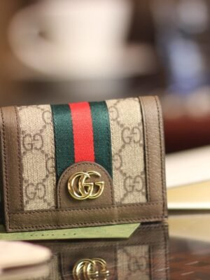 Gucci Signature wallet