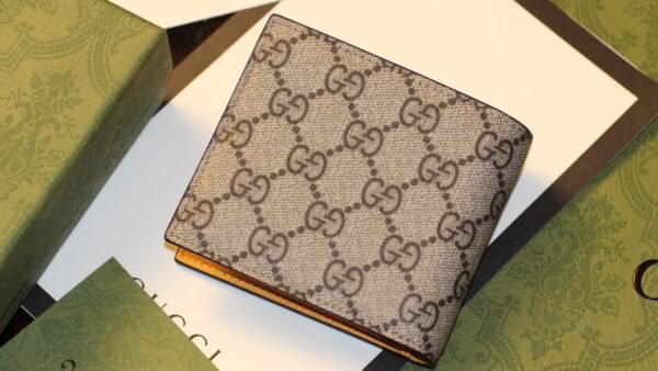 Neo Vintage GG Supreme wallet