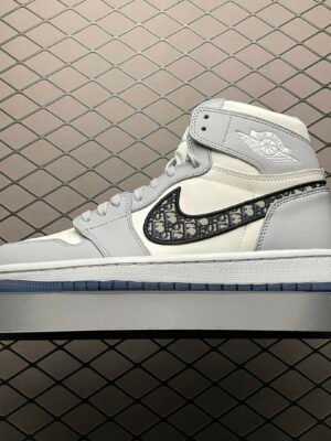 Dior × Air Jordan 1