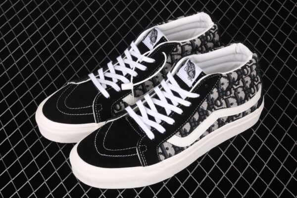 Dior ✖ Vans Sk8-Mid