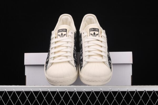 Dior ✖ Adidas Originals Superstar C16650