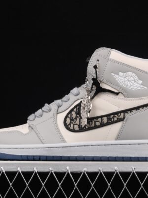 Dior ✖ Air Jordan 1 High