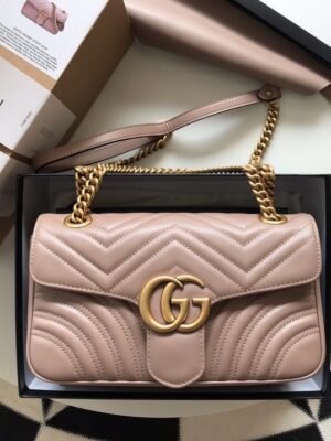 GG Marmont mini matelassΓ© shoulder bag