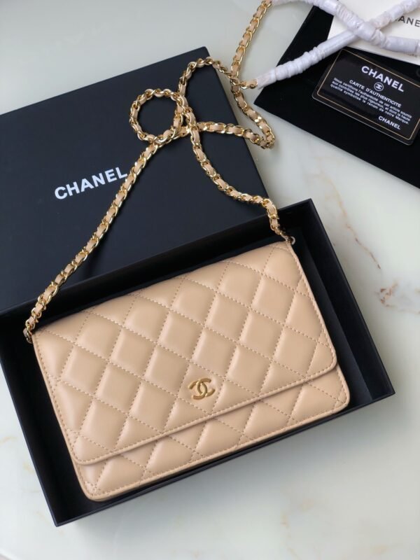 CHANEL WOC