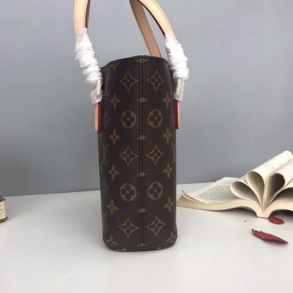 LOUIS VUITTON Vavin PM Tote