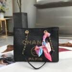 CHANEL TOTE