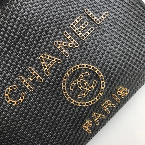 CHANEL TOTE