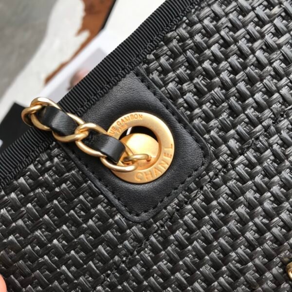 CHANEL TOTE