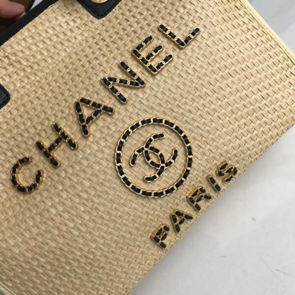 CHANEL TOTE