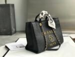 CHANEL TOTE