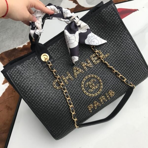 CHANEL TOTE
