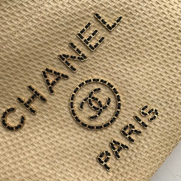 CHANEL TOTE