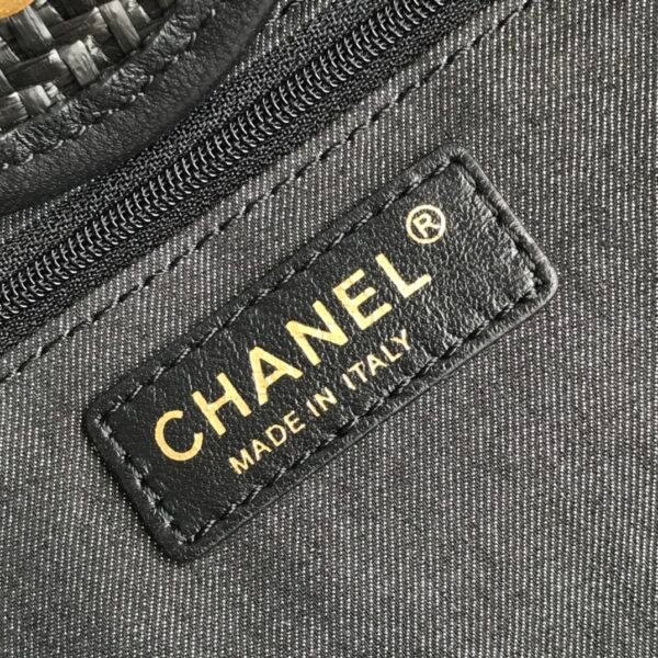 CHANEL TOTE