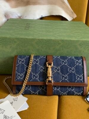 Jackie 1961 chain wallet