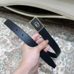 Gucci Square leather metal buckle