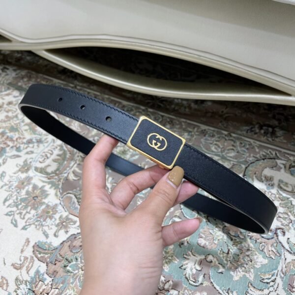 Gucci Square leather metal buckle