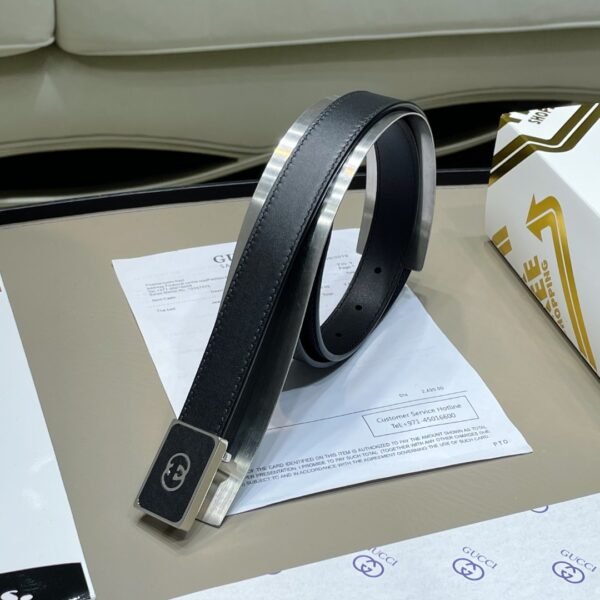 Gucci Square leather metal buckle