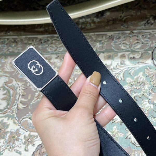 Gucci Square leather metal buckle