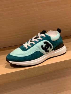 CHANEL SNEAKER