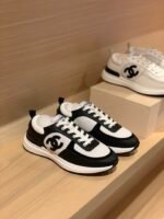CHANEL SNEAKER