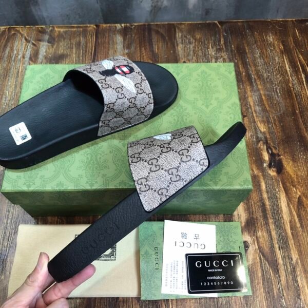 GUCCI SLIPPERS 2
