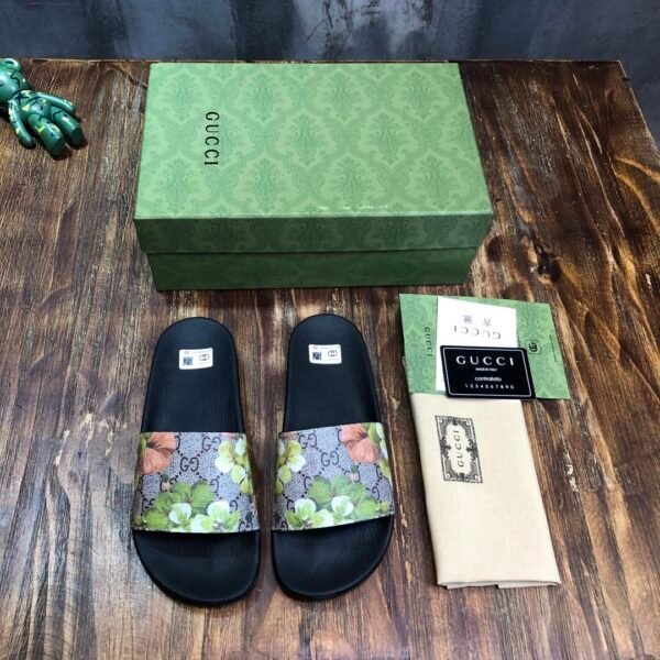 GUCCI SLIPPERS 4