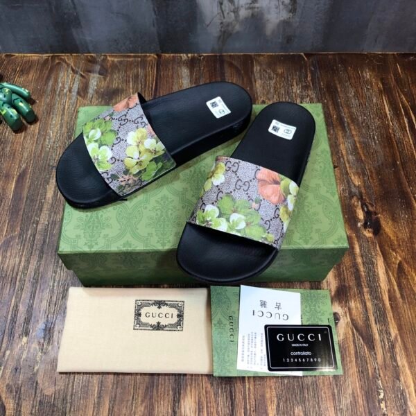 GUCCI SLIPPERS 4