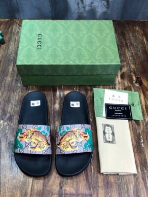 GUCCI SLIPPERS 14