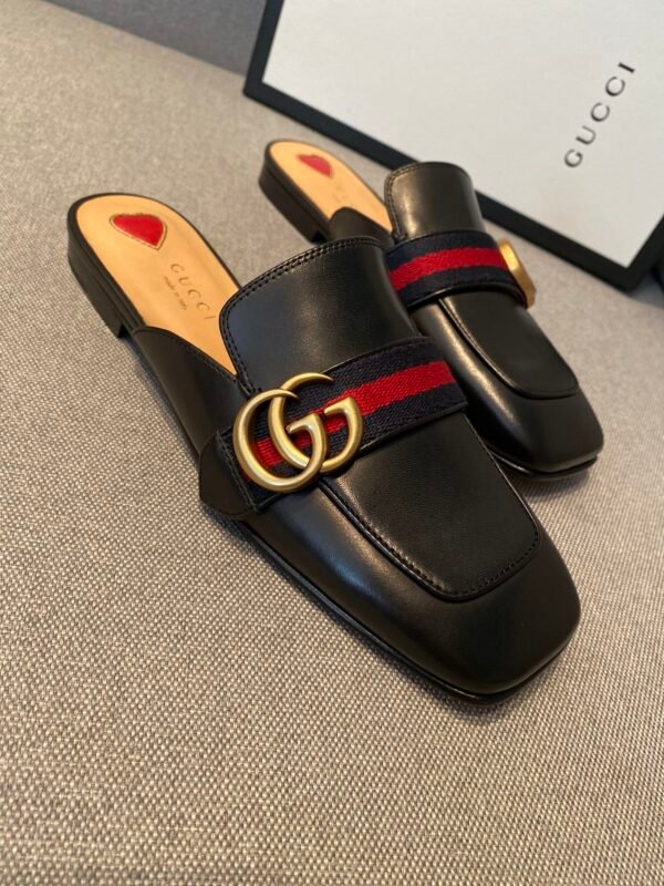 GUCCI FLATS 6