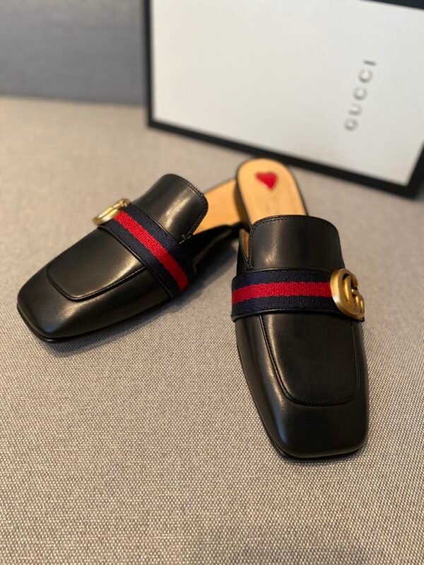 GUCCI FLATS 6