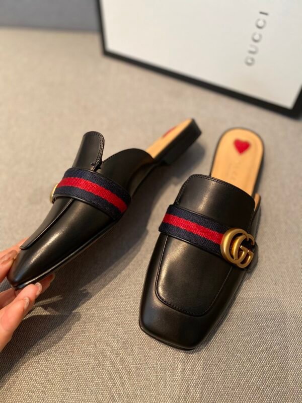 GUCCI FLATS 6
