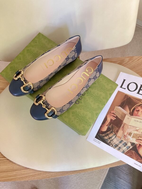 GUCCI FLATS 7
