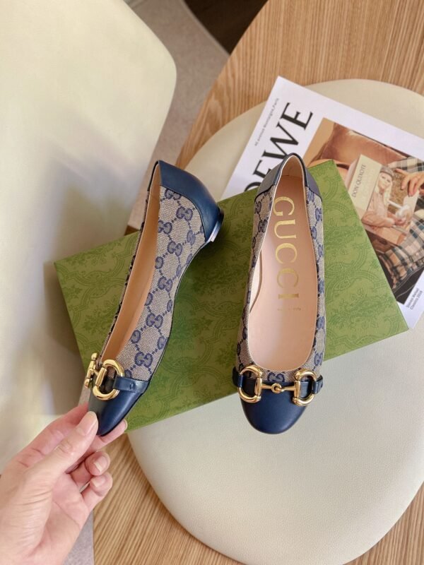 GUCCI FLATS 7