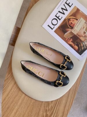 GUCCI FLATS 8