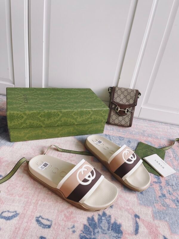 GUCCI SLIPPERS 15