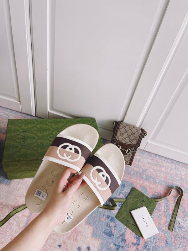 GUCCI SLIPPERS 15