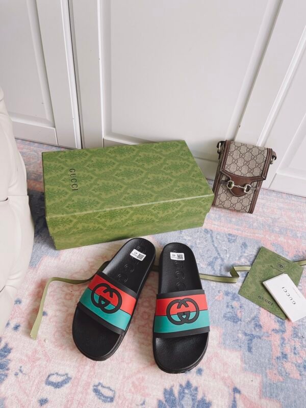 GUCCI SLIPPERS 16