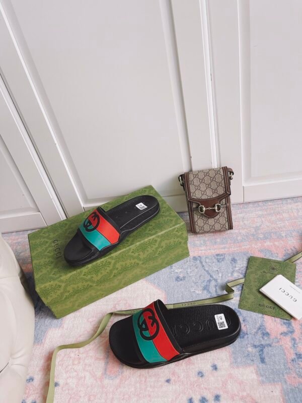 GUCCI SLIPPERS 16