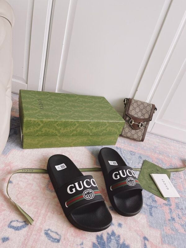 GUCCI SLIPPERS 17