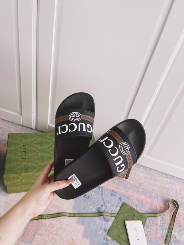 GUCCI SLIPPERS 17
