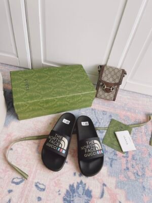 GUCCI SLIPPERS 18
