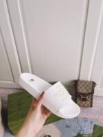 GUCCI SLIPPERS 19